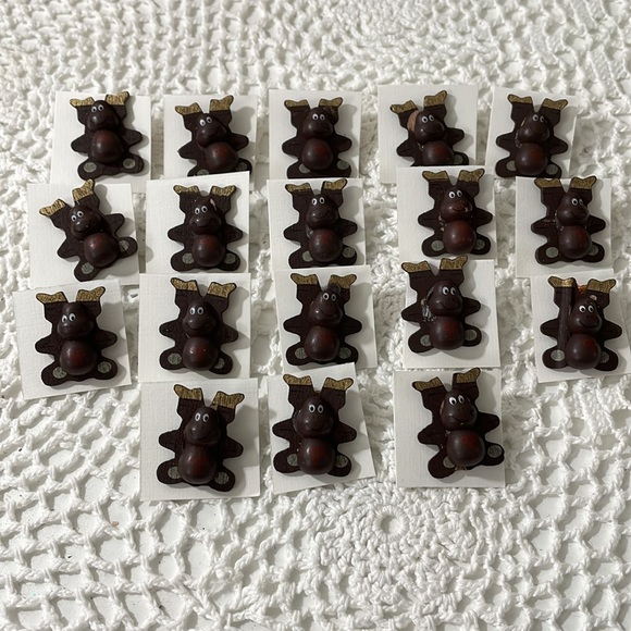 Wholesale lot of 18 MOOSE pins NEW! - Picture 2 of 4